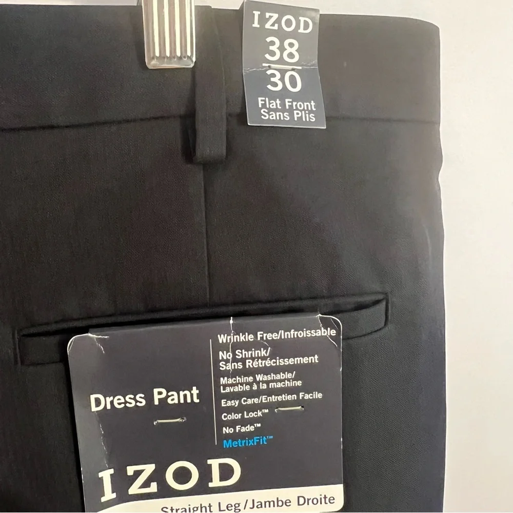 Izod Chino Dress Pants Mens 38 x 30 Wrinkle Flat Front Cuffed Pleat Black NWT